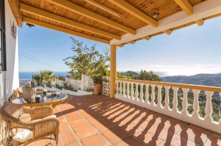 Casa Laura Villa Фригиляна Екстериор снимка